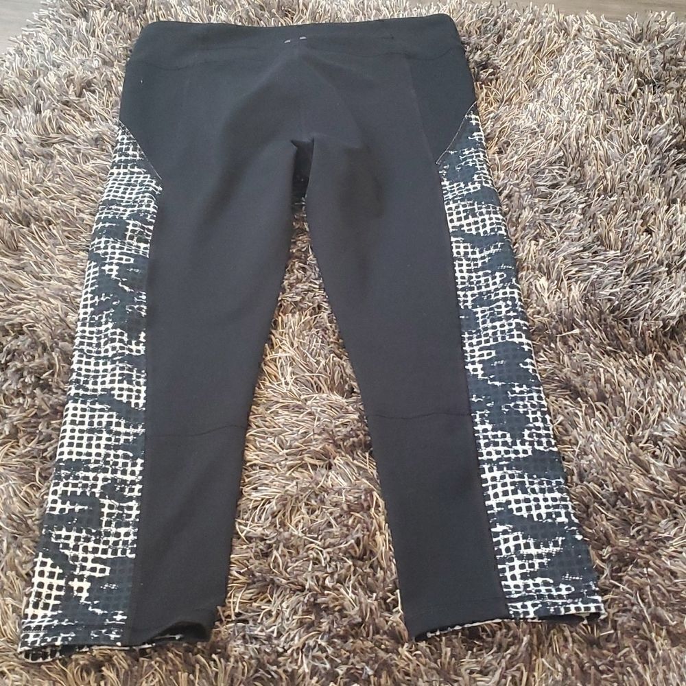 Under Armour Womens Athletic Leggings - Picture 2 of 3